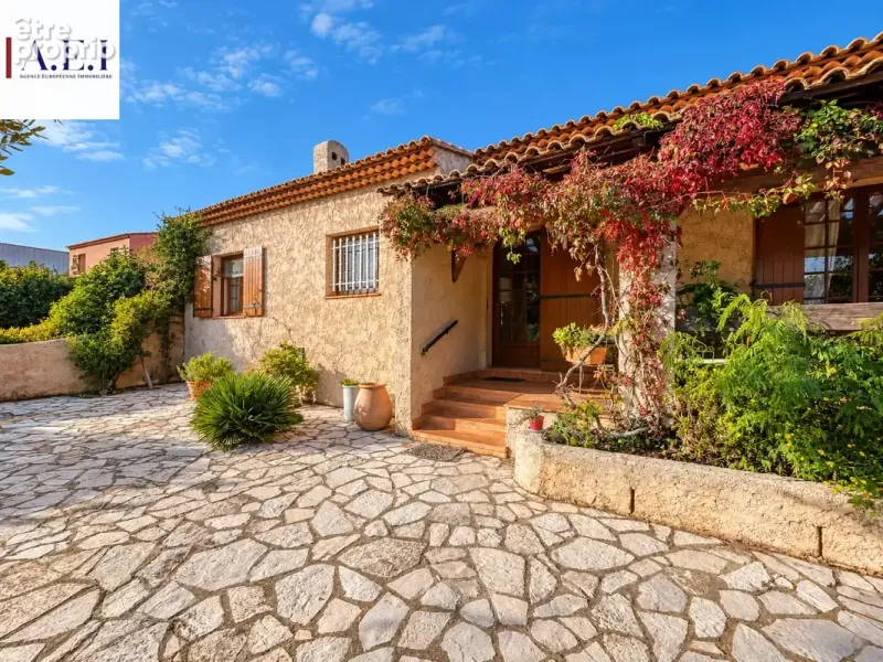 Photo Maison à La Seyne-Sur-Mer au prix de 599 000€