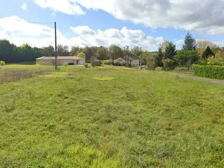 Photo Terrain à Gourdon au prix de 16 200€