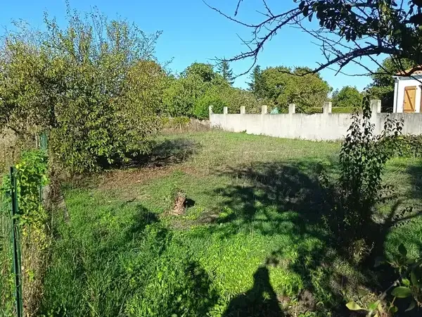 Photo Terrain à Croix-Chapeau au prix de 89 000€