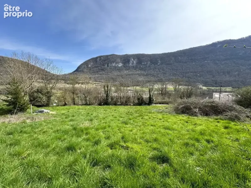 Photo Terrain à Premeyzel au prix de 85 000€