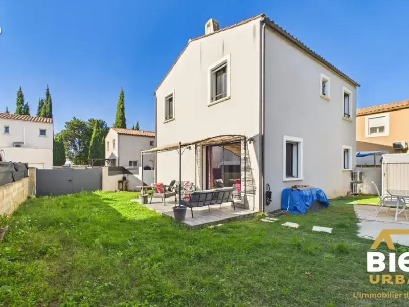Photo Maison à Garons au prix de 234 000€