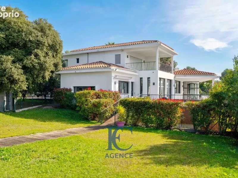 Photo Maison à La Cadiere-D'azur au prix de 4 100 000€