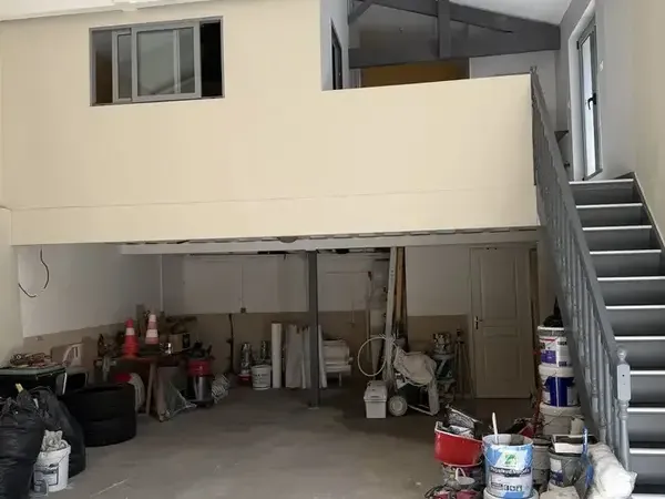 Photo Parking à La Brede au prix de 160 000€