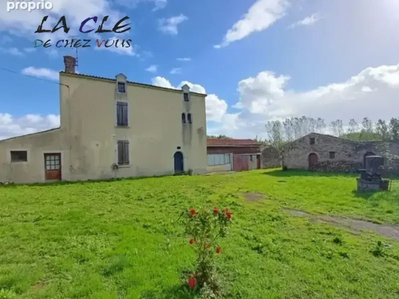 Photo Maison à Mervent au prix de 85 000€