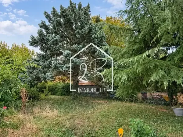 Photo Terrain à Solaize au prix de 210 000€