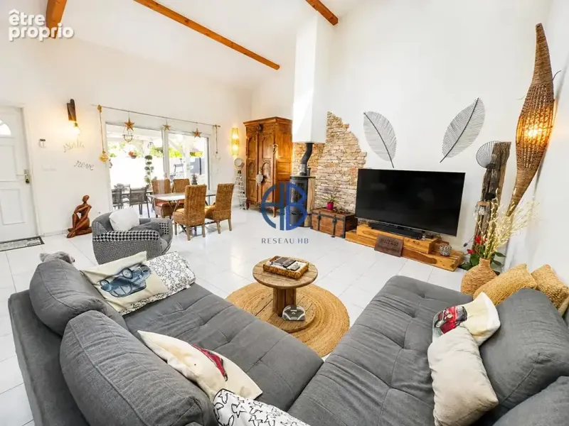 Photo Maison à Eydoche au prix de 308 000€