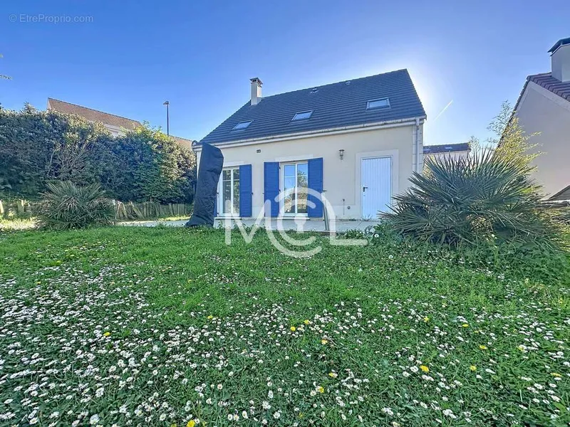 Photo Maison à Villecresnes au prix de 375 000€