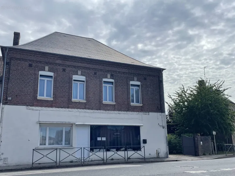 Photo Maison à Saint-Leger-Les-Domart au prix de 238 000€