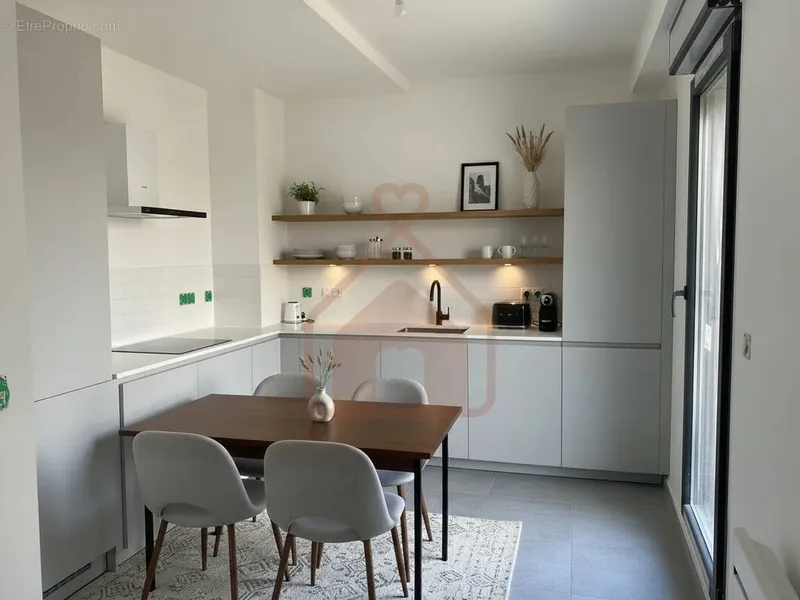 Photo Appartement à Villejuif au prix de 375 000€