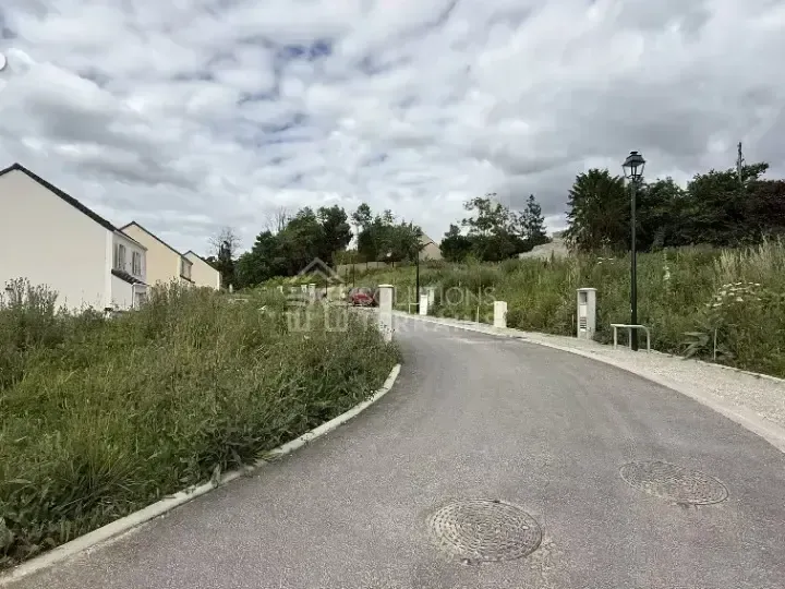 Photo Terrain à Soisy-Sous-Montmorency au prix de 220 000€
