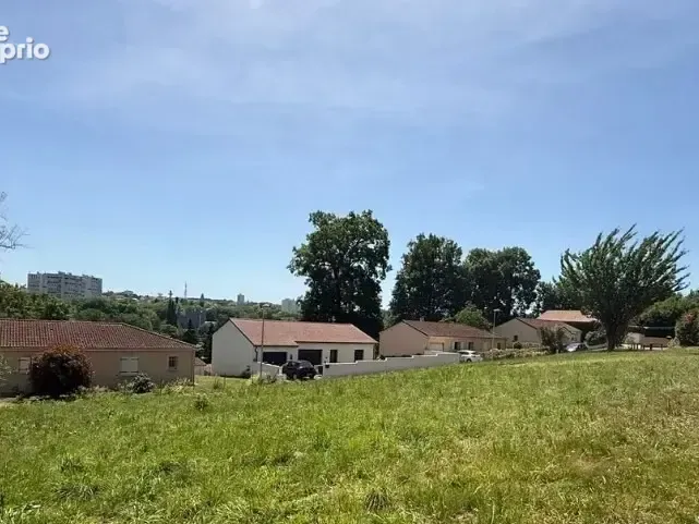 Photo Terrain à Limoges au prix de 66 500€