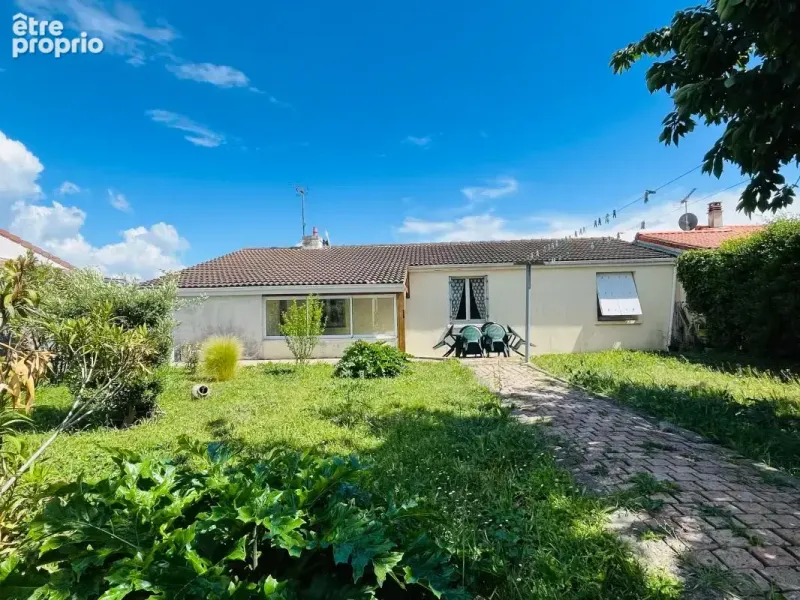 Photo Maison à Aytre au prix de 273 000€