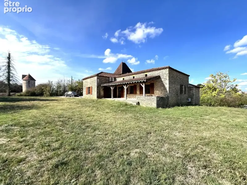 Photo Maison à Capdrot au prix de 498 000€