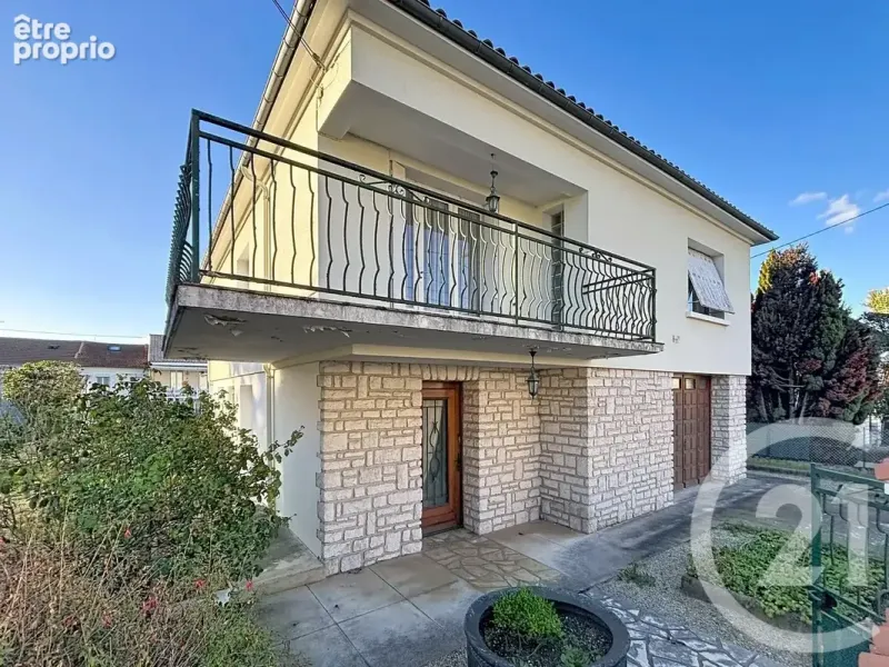 Photo Maison à Soyaux au prix de 160 500€