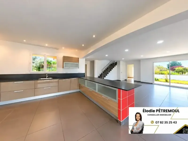 Photo Maison à Saint-Bonnet-Pres-Riom au prix de 399 000€