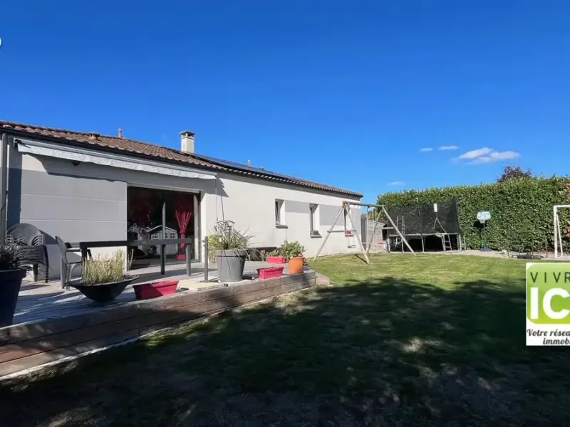Photo Maison à La Chapelle-Basse-Mer au prix de 332 480€