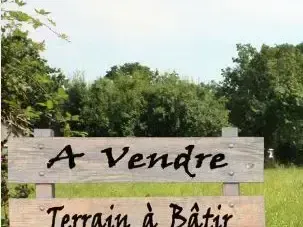 Photo Terrain à Saint-Maurice-Sur-Adour au prix de 53 000€