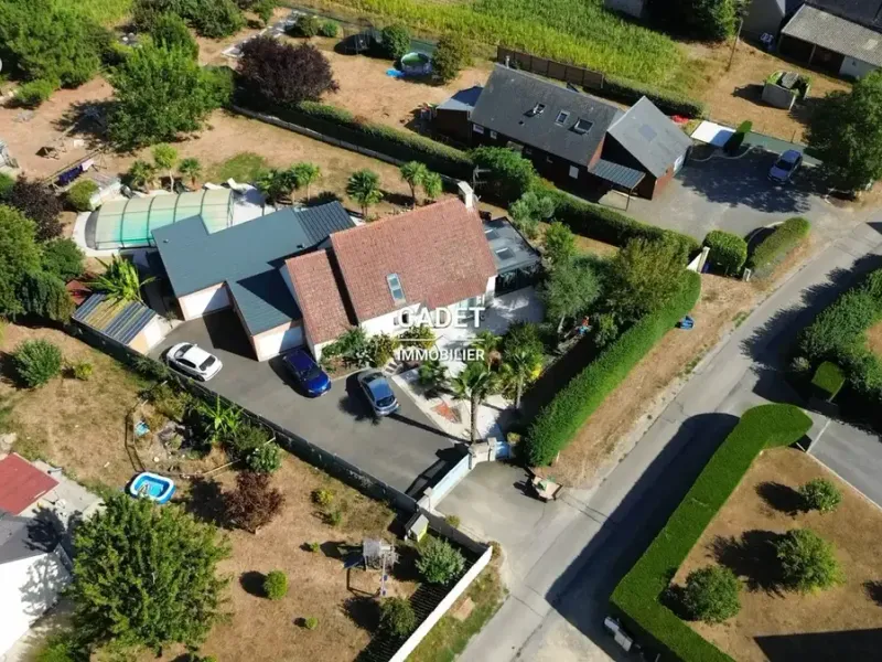 Photo Maison à Bacilly au prix de 433 500€