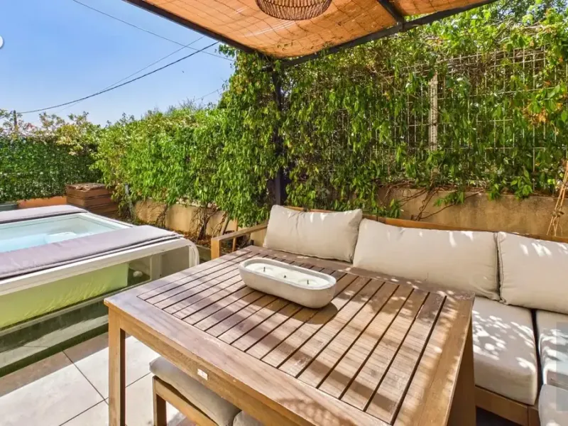 Photo Appartement à Afa au prix de 329 000€