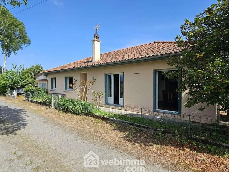 Photo Maison à Pontacq au prix de 166 900€