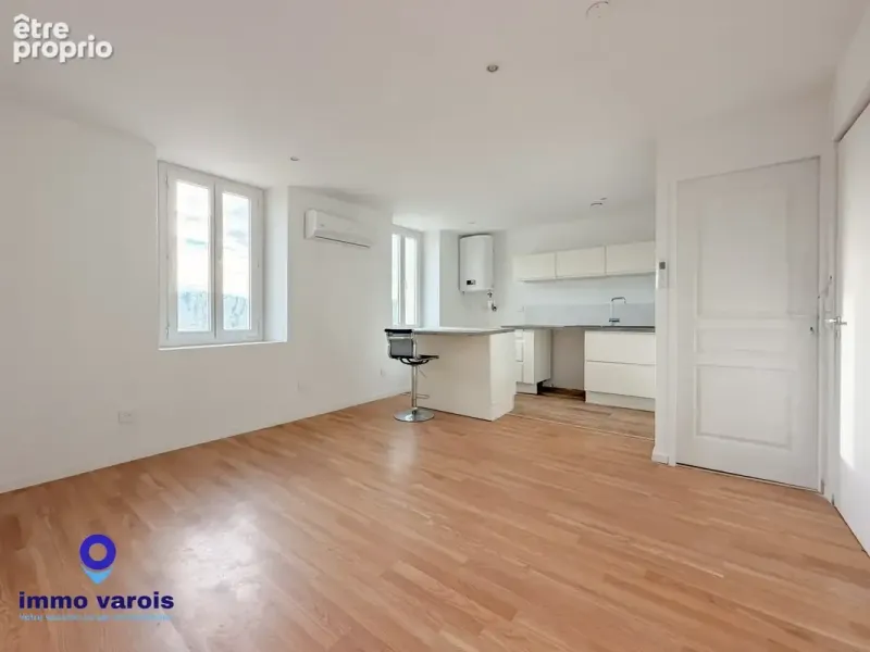 Photo Appartement à Pierrefeu-Du-Var au prix de 137 000€