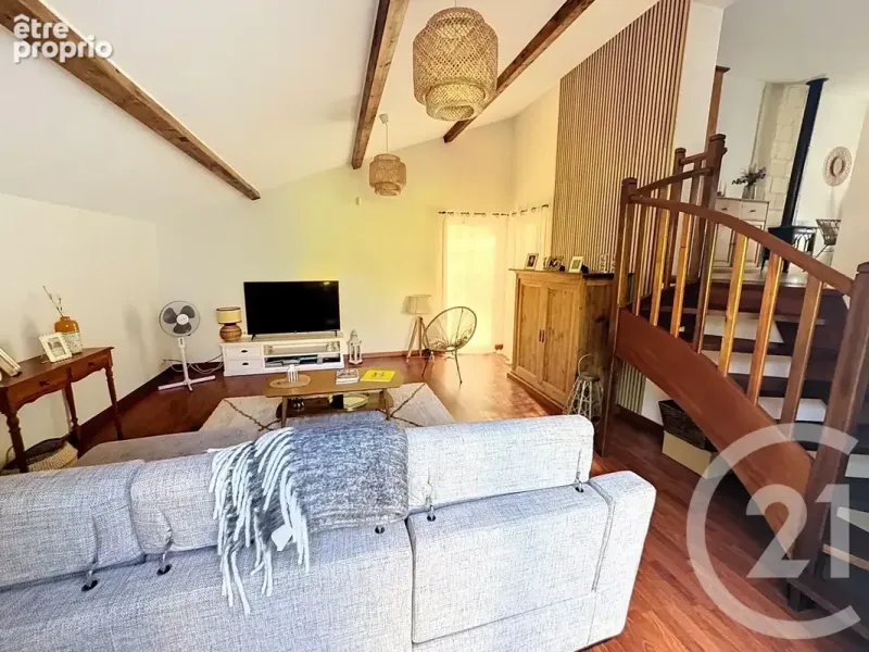 Photo Maison à Ruelle-Sur-Touvre au prix de 220 000€
