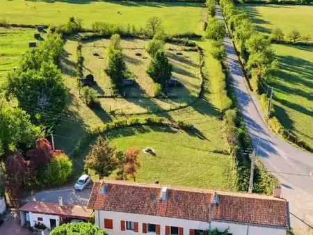 Photo Maison à Chalain-Le-Comtal au prix de 550 000€