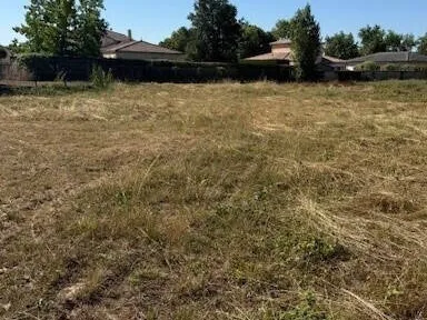 Photo Terrain à Boe au prix de 85 000€