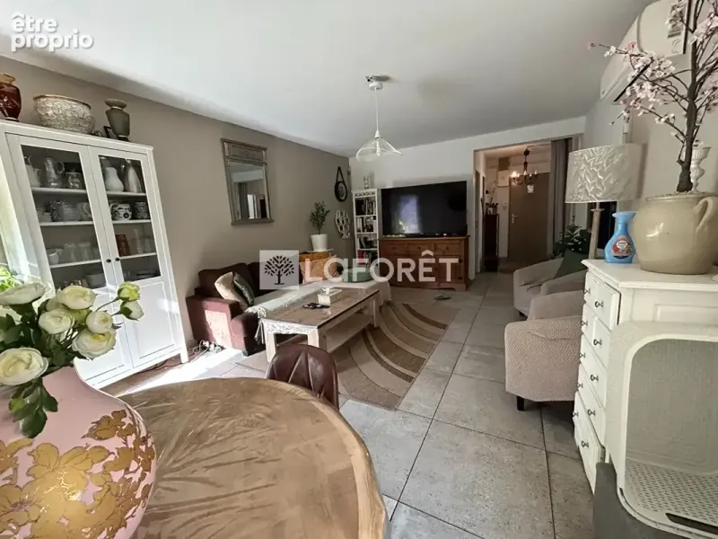 Photo Appartement à L'isle-Sur-La-Sorgue au prix de 214 000€