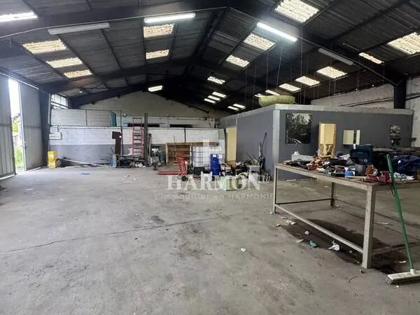 Photo Commerce à Oloron-Sainte-Marie au prix de 170 000€