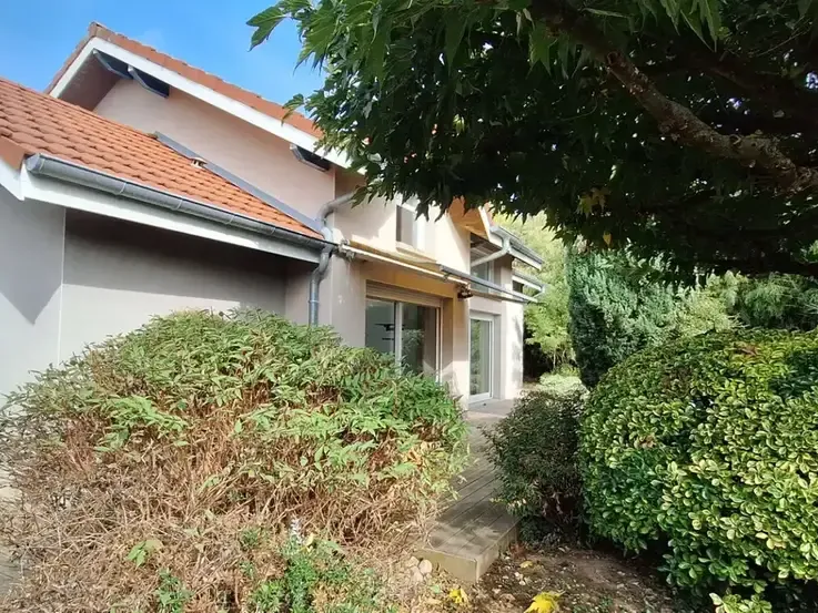 Photo Maison à Saint-Denis-Les-Bourg au prix de 359 000€