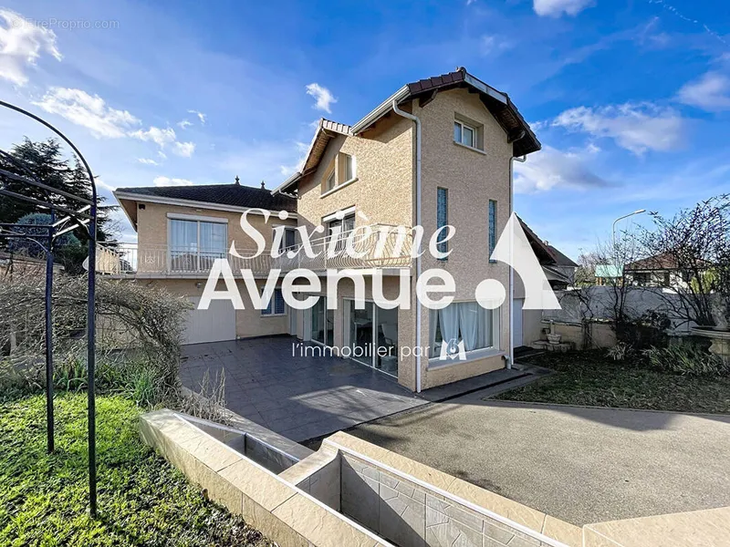Photo Maison à Corbas au prix de 475 000€