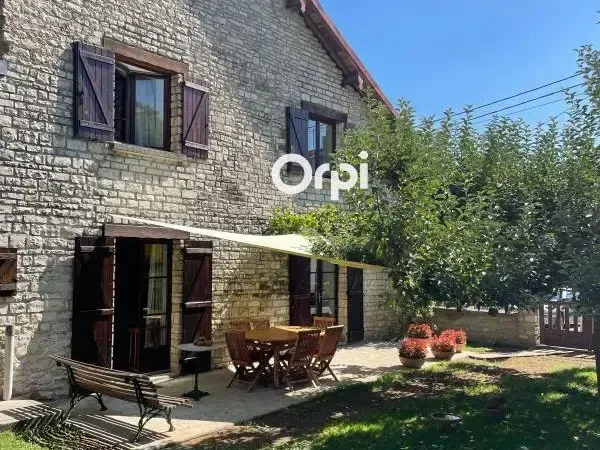 Photo Maison à Laferte-Sur-Aube au prix de 119 500€