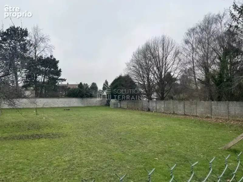Photo Terrain à Lumigny-Nesles-Ormeaux au prix de 119 000€
