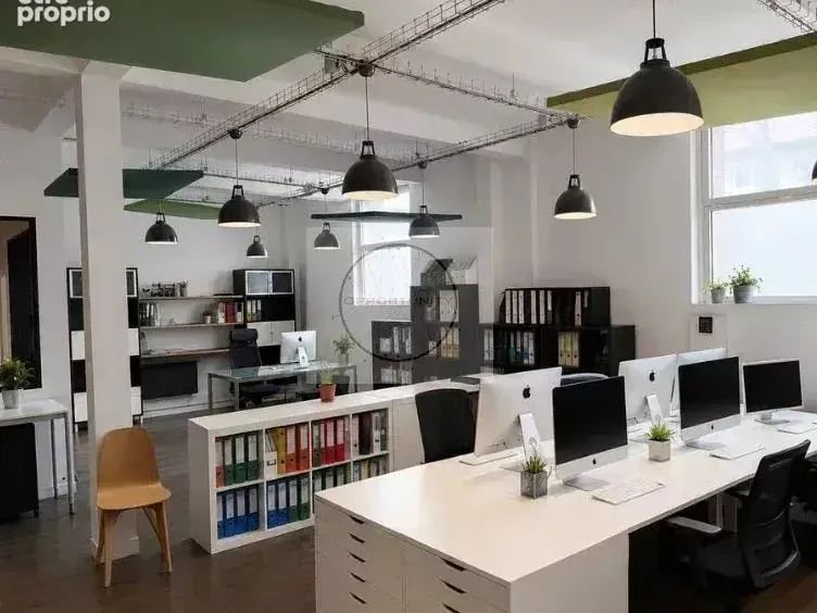 Photo Commerce à Montreuil au prix de 720 000€