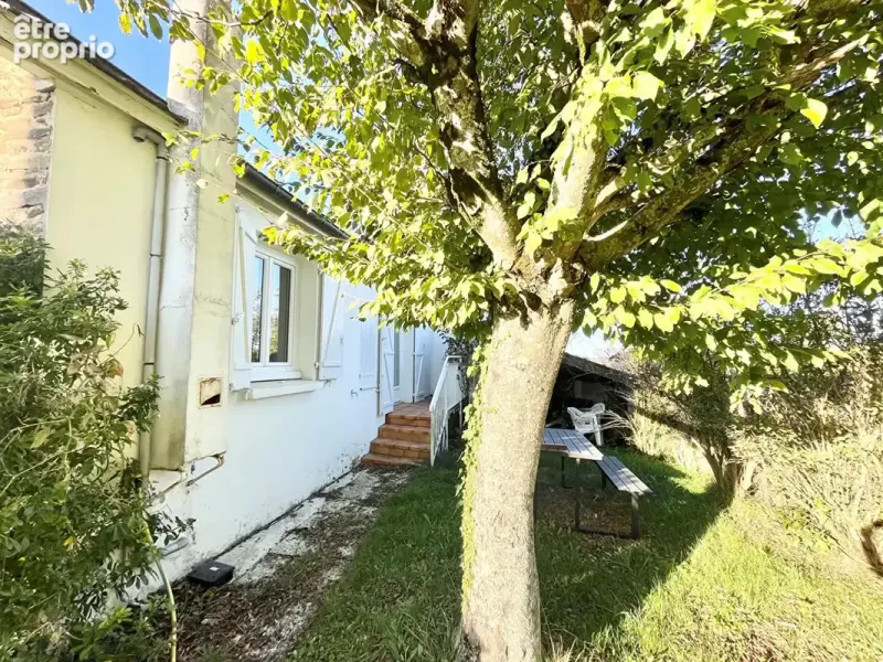 Photo Maison à Trois-Monts au prix de 179 500€
