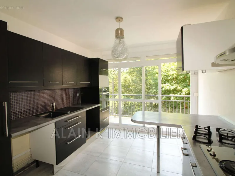 Photo Appartement à Velizy-Villacoublay au prix de 269 900€