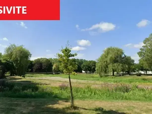 Photo Terrain à Saint-Epain au prix de 25 000€