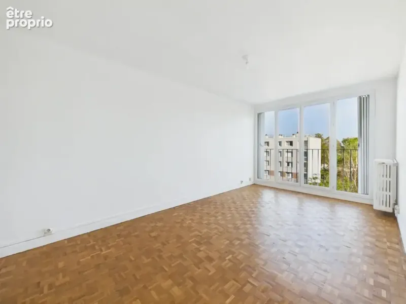 Photo Appartement à Saint-Cyr-L'ecole au prix de 168 070€