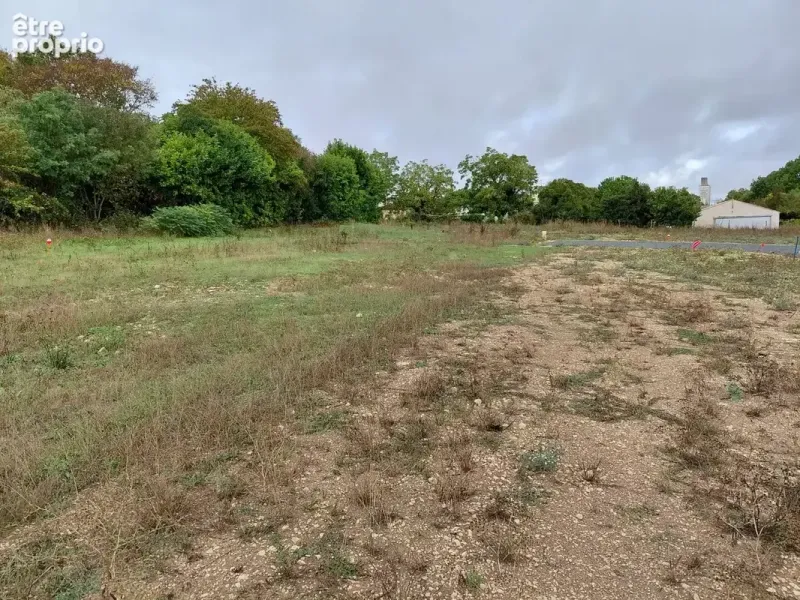 Photo Terrain à Tonnay-Boutonne au prix de 39 910€
