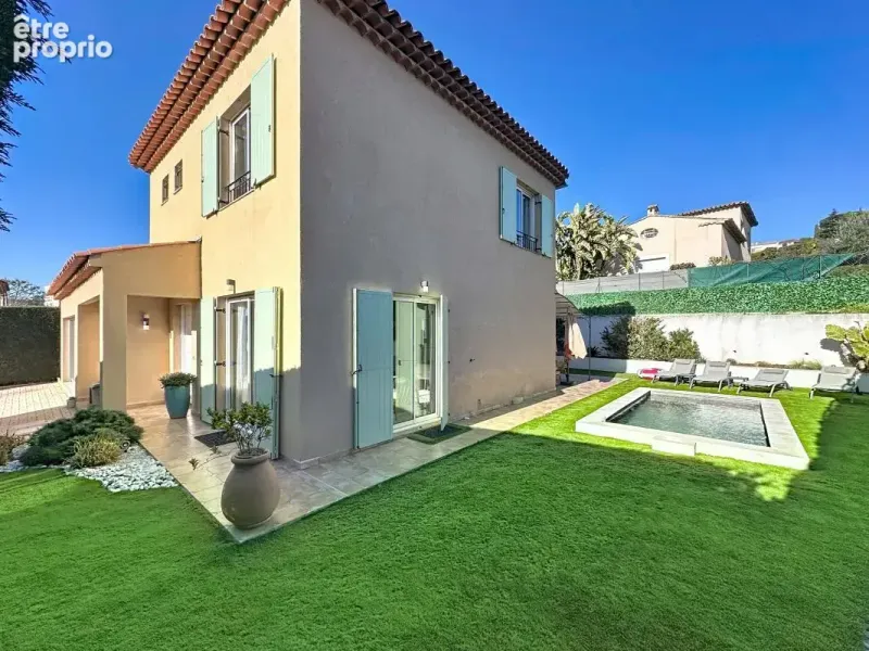 Photo Maison à Cagnes-Sur-Mer au prix de 936 000€
