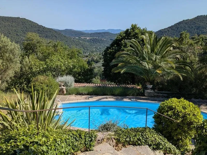 Photo Maison à Bargemon au prix de 445 000€
