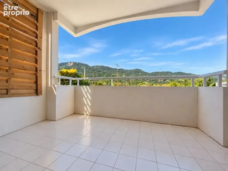 Photo Appartement à Saint-Martin-Du-Var au prix de 240 000€
