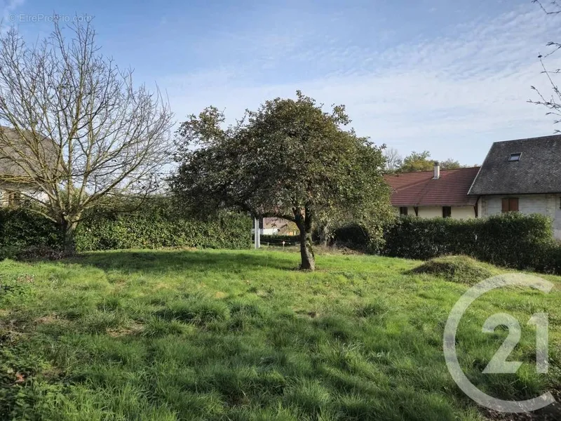 Photo Terrain à Bloye au prix de 160 000€