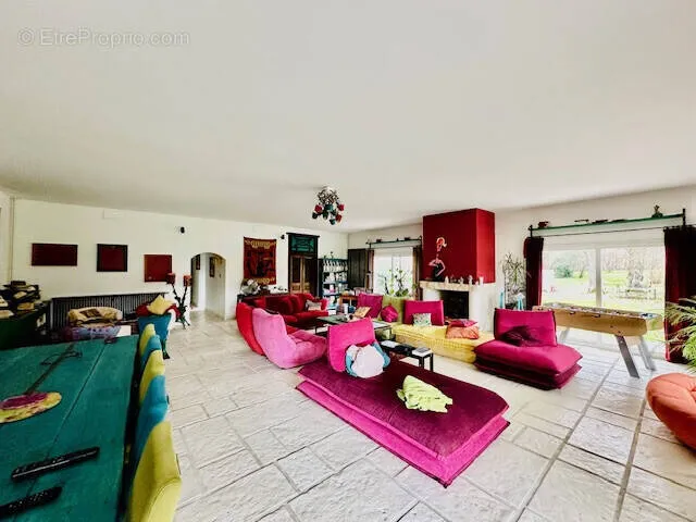 Photo Maison à Montbartier au prix de 670 000€