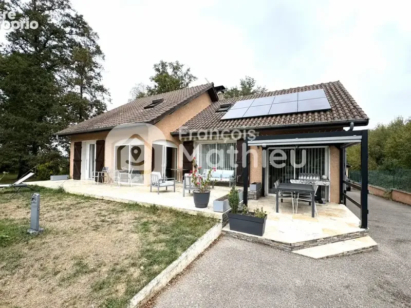 Photo Maison à Savigneux au prix de 470 000€