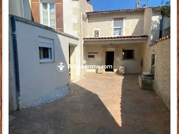 Photo Maison à Matha au prix de 295 400€