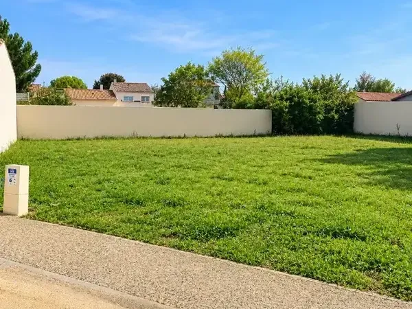 Photo Terrain à Andilly au prix de 137 820€
