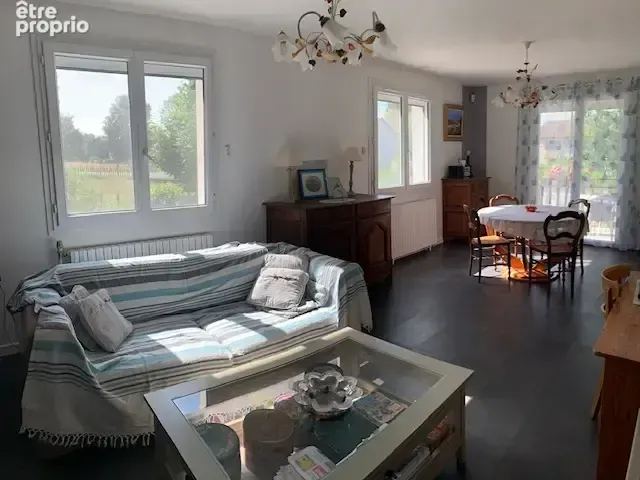 Photo Maison à Saint-Clair-De-La-Tour au prix de 269 000€