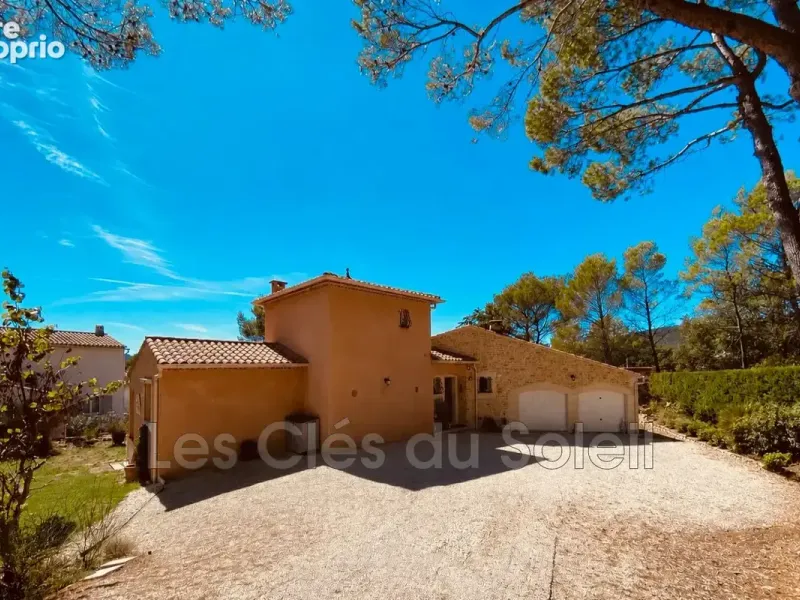 Photo Maison à Gareoult au prix de 599 000€